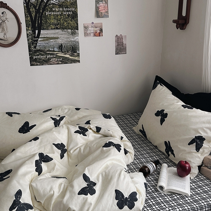 91家纺网 家纺一手货源 找家纺 （总）柚可家居 2025新款数码活性印花四件套-黑格蝶舞风格一