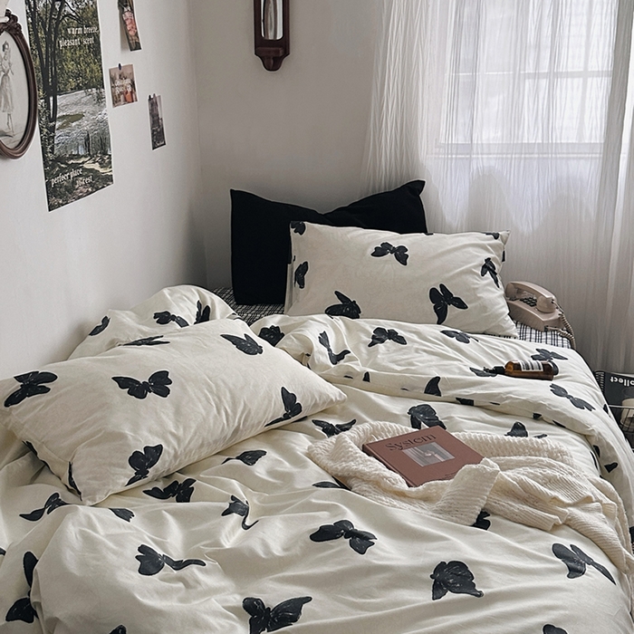 91家纺网 家纺一手货源 找家纺 （总）柚可家居 2025新款数码活性印花四件套-黑格蝶舞风格一