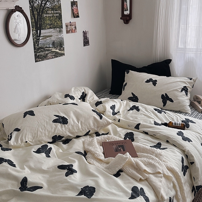 91家纺网 家纺一手货源 找家纺 （总）柚可家居 2025新款数码活性印花四件套-黑格蝶舞风格一