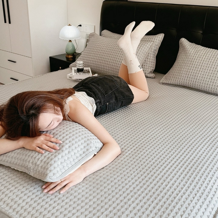 91家纺网 家纺一手货源 找家纺 兜米2025新款菱形格床笠凉席 菱形格灰