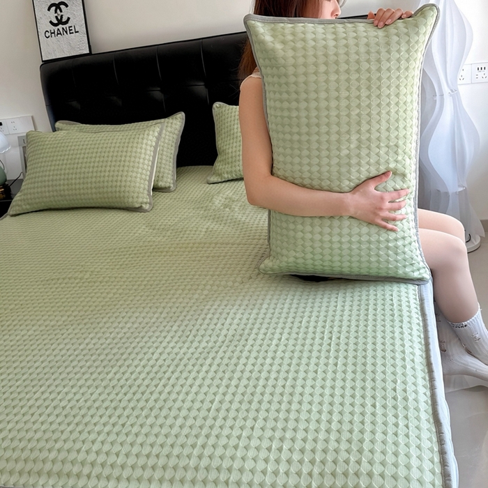 91家纺网 家纺一手货源 找家纺 兜米2025新款菱形格床笠凉席 菱形格绿