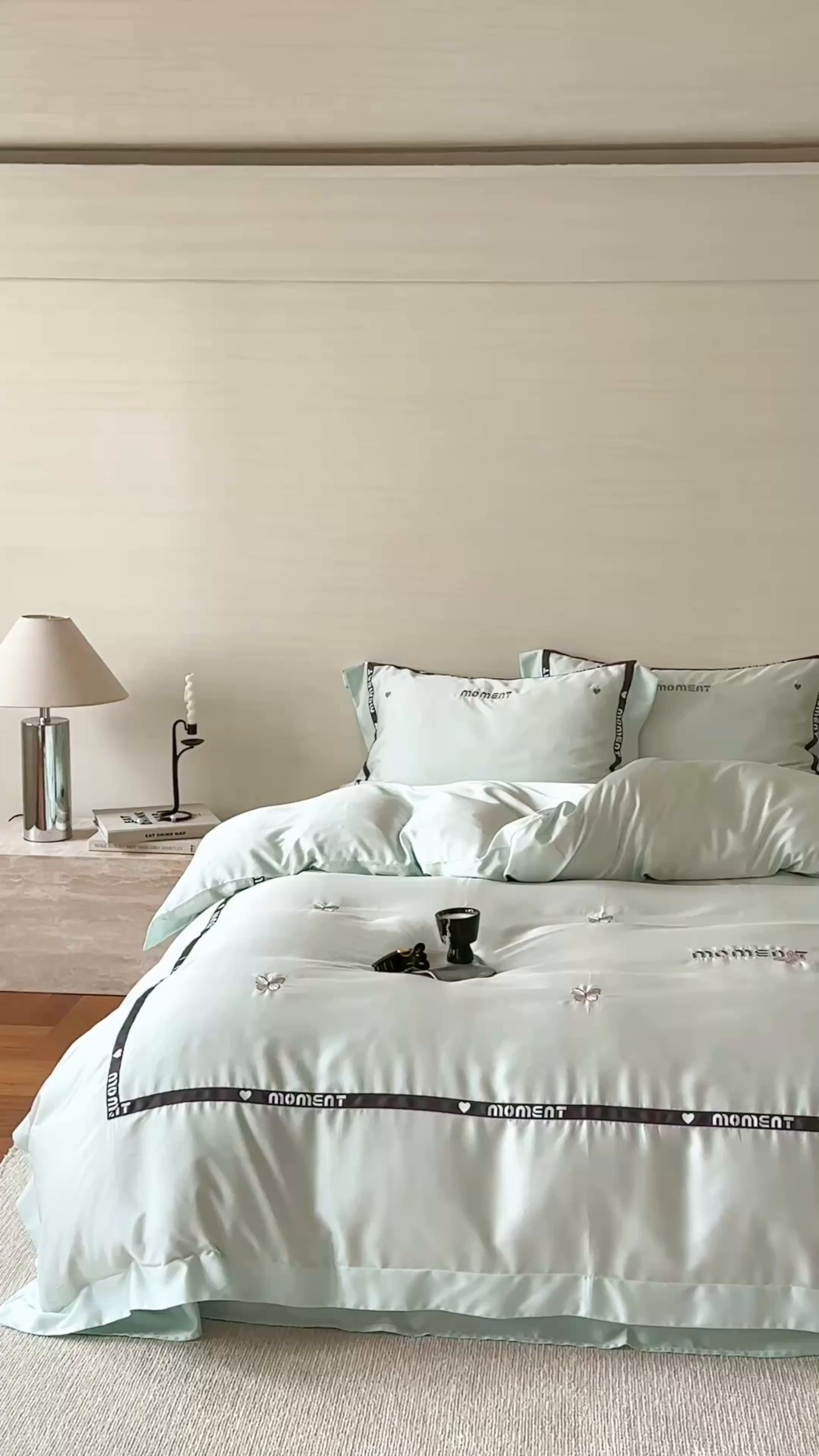 91家纺网 家纺一手货源 找家纺 禾时 2025新款60S奥地利进口兰精天丝绣花黑边款四件套-蓓莉 蓓莉-蓝