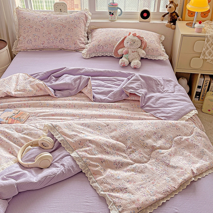 91家纺网 家纺一手货源 找家纺 恋之语 2025春夏新款云感全棉纯棉花边款夏被夏凉被空调被四件套套件 若欢-紫