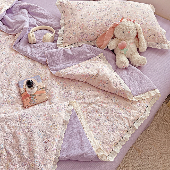 91家纺网 家纺一手货源 找家纺 恋之语 2025春夏新款云感全棉纯棉花边款夏被夏凉被空调被四件套套件 若欢-紫