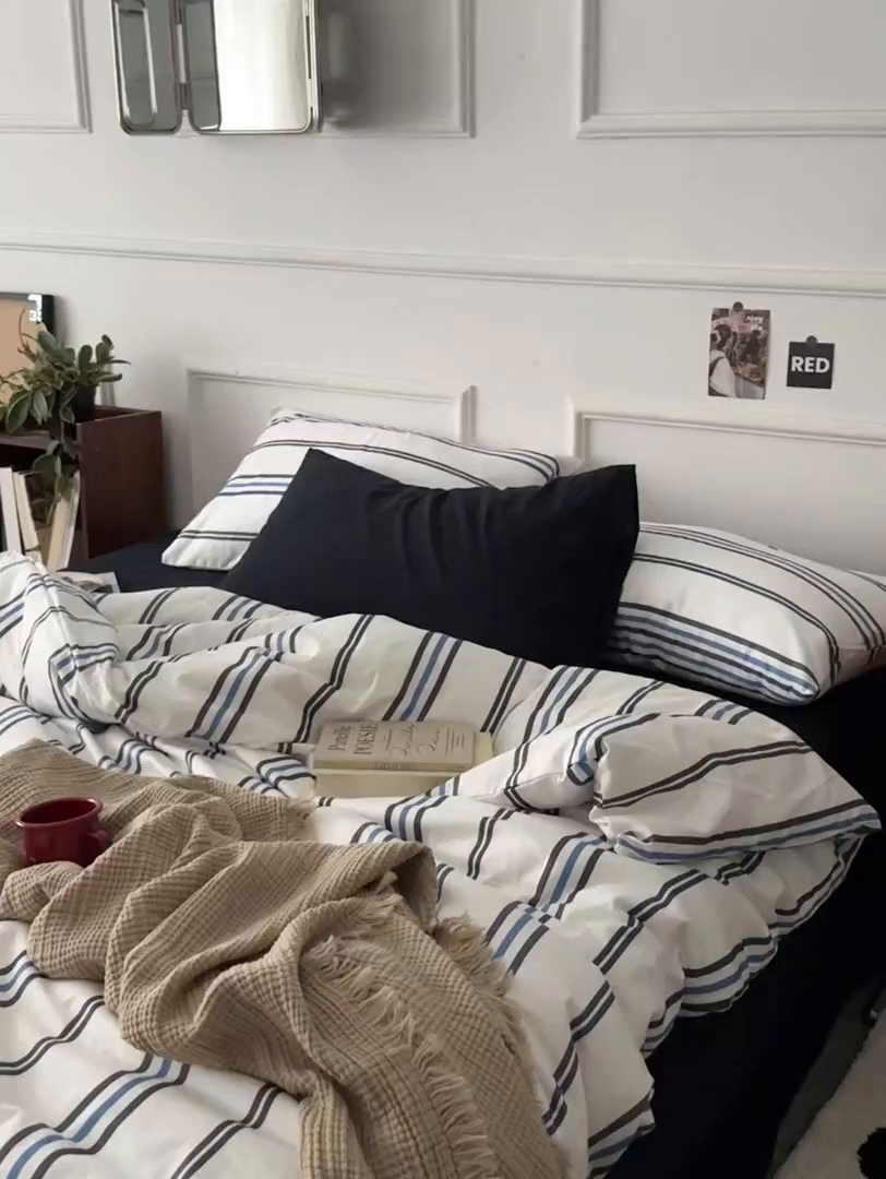 91家纺网 家纺一手货源 找家纺 柚可家居 2025新款亲肤舒适40支数码四件套 时光线条 时光线条-蓝