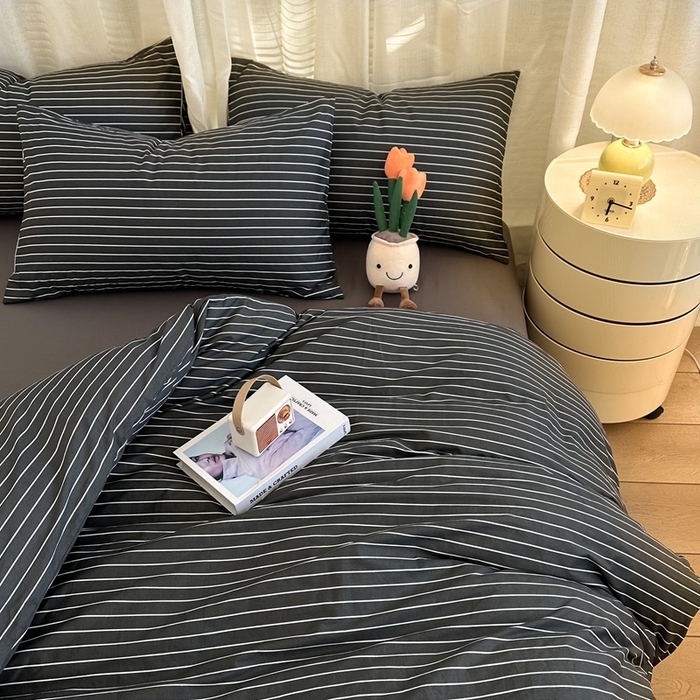 91家纺网 家纺一手货源 找家纺 简宜家居（朝初家纺） 2025新款13070全棉纯棉斜纹简约北欧风四件套 城墨