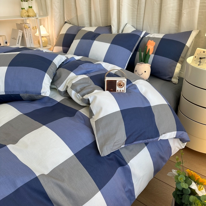 91家纺网 家纺一手货源 找家纺 简宜家居（朝初家纺） 2025新款13070全棉纯棉斜纹简约北欧风四件套 蓝大格