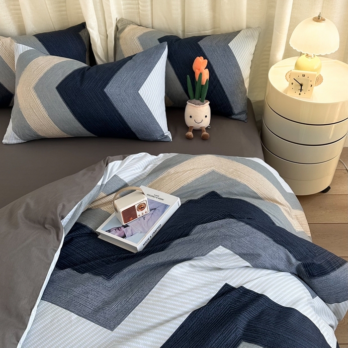 91家纺网 家纺一手货源 找家纺 简宜家居（朝初家纺） 2025新款13070全棉纯棉斜纹简约北欧风四件套 佩斯