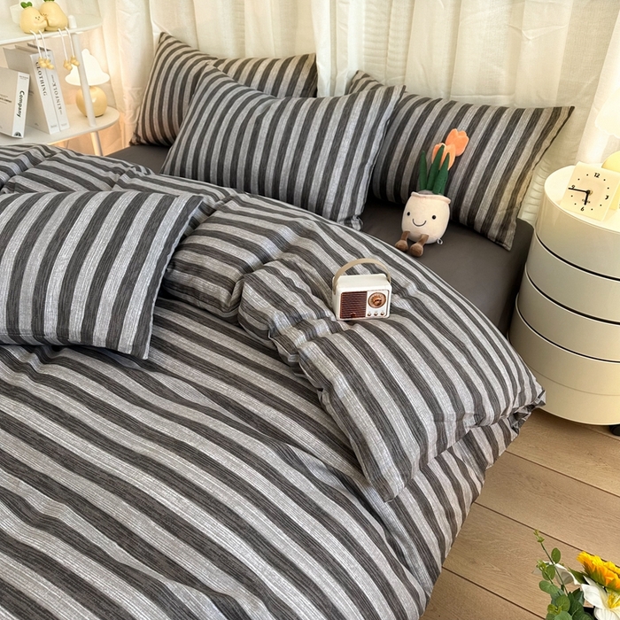 91家纺网 家纺一手货源 找家纺 简宜家居（朝初家纺） 2025新款13070全棉纯棉斜纹简约北欧风四件套 唯尚咖条