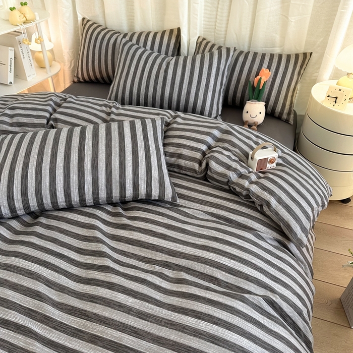 91家纺网 家纺一手货源 找家纺 简宜家居（朝初家纺） 2025新款13070全棉纯棉斜纹简约北欧风四件套 唯尚咖条