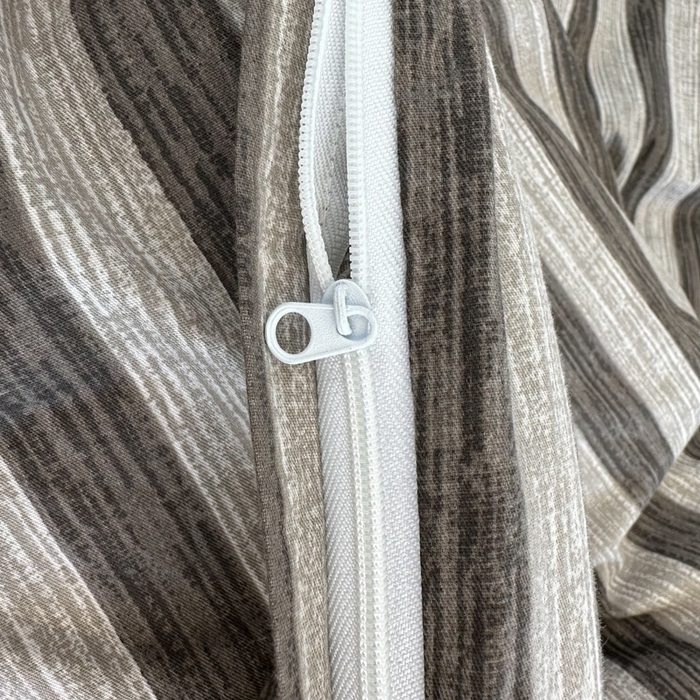 91家纺网 家纺一手货源 找家纺 简宜家居（朝初家纺） 2025新款13070全棉纯棉斜纹简约北欧风四件套 唯尚咖条