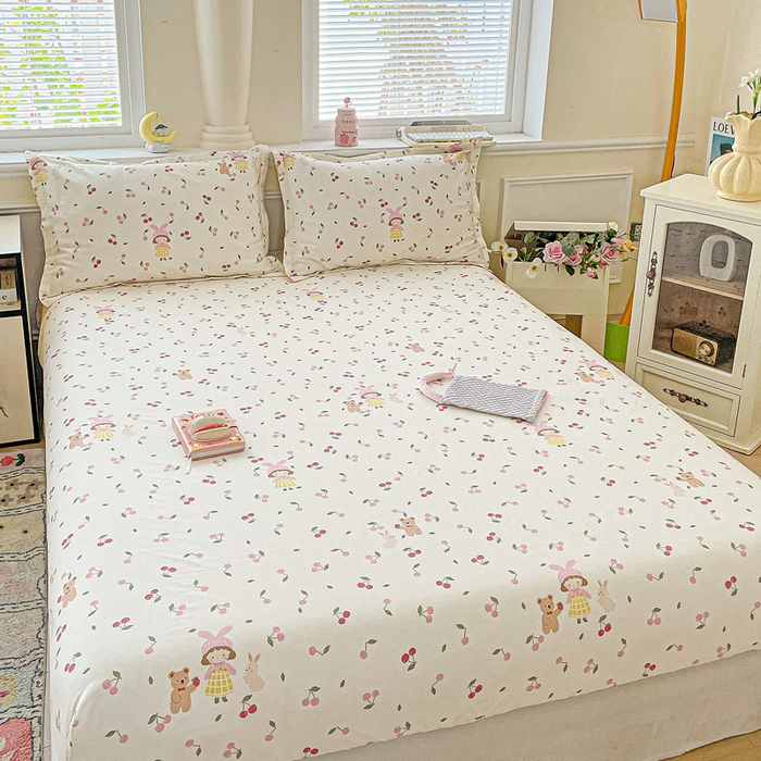 91家纺网 家纺一手货源 找家纺 卡普家居 2025新款全棉印花A版床笠 花季少女