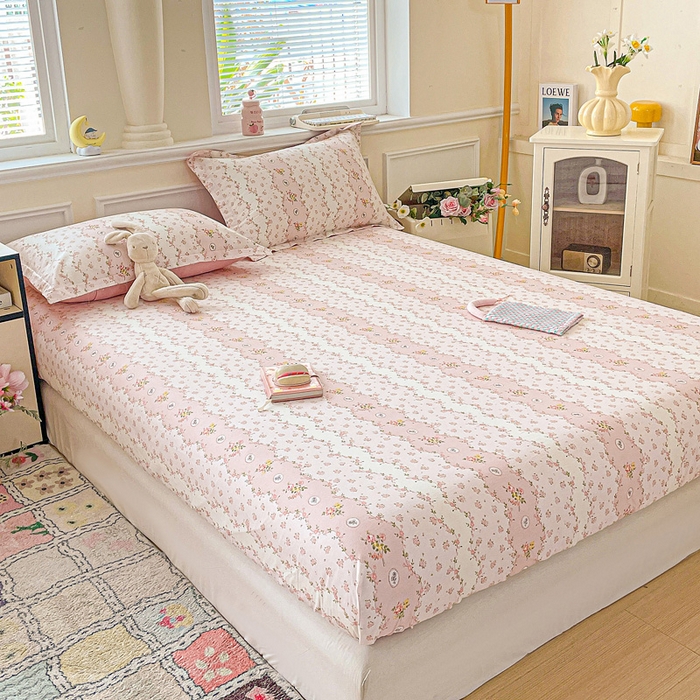 91家纺网 家纺一手货源 找家纺 卡普家居 2025新款全棉印花A版床笠 花间赋