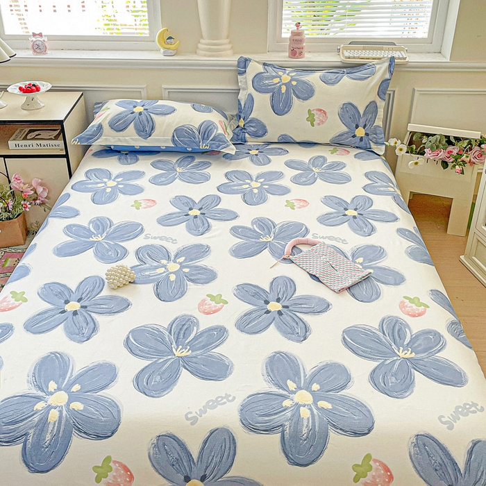 91家纺网 家纺一手货源 找家纺 卡普家居 2025新款全棉印花A版床笠 蓝色甜心