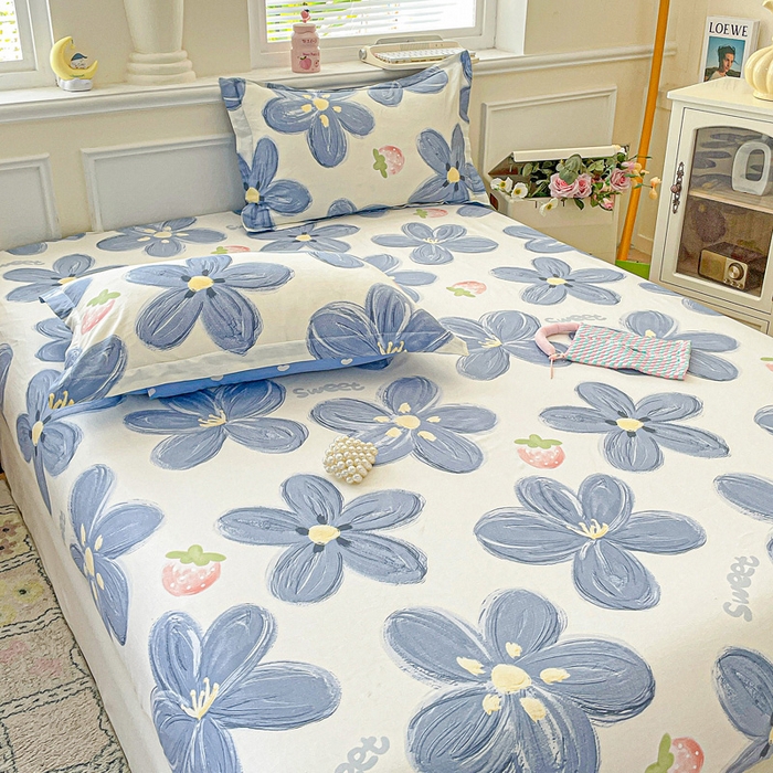 91家纺网 家纺一手货源 找家纺 卡普家居 2025新款全棉印花A版床笠 蓝色甜心