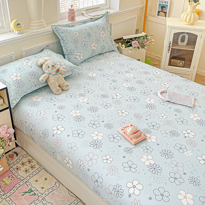 91家纺网 家纺一手货源 找家纺 卡普家居 2025新款全棉印花A版床笠 漫日夏花