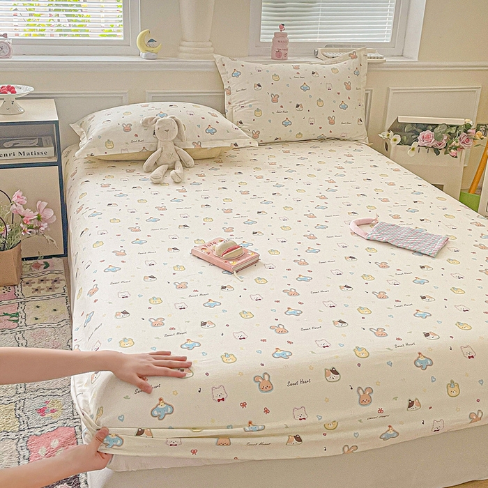 91家纺网 家纺一手货源 找家纺 卡普家居 2025新款全棉印花A版床笠 萌宠国度