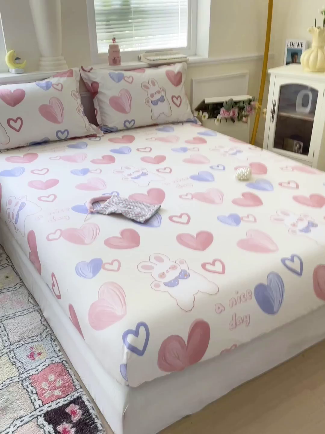 91家纺网 家纺一手货源 找家纺 卡普家居 2025新款全棉印花A版床笠 小兔可可