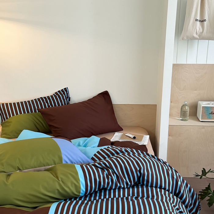 91家纺网 家纺一手货源 找家纺 柚可家居 2025年数码印花大版40支纯棉四件套 西海岸往事（送手提袋）