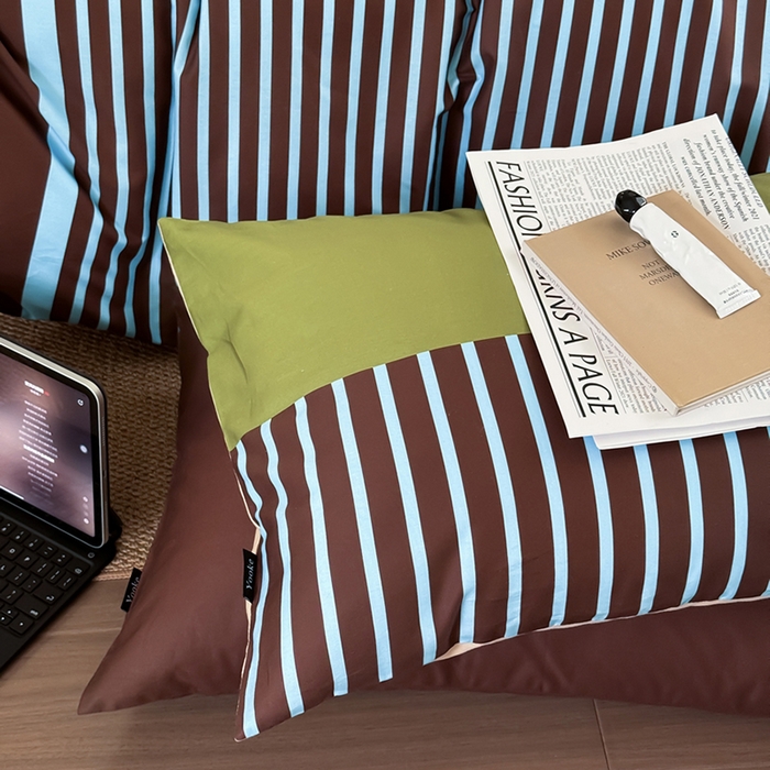 91家纺网 家纺一手货源 找家纺 柚可家居 2025年数码印花大版40支纯棉四件套 西海岸往事（送手提袋）