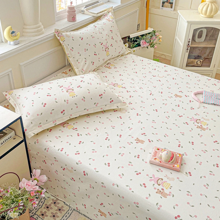 91家纺网 家纺一手货源 找家纺 卡普家居 2025新款全棉印花A版床单 花季少女