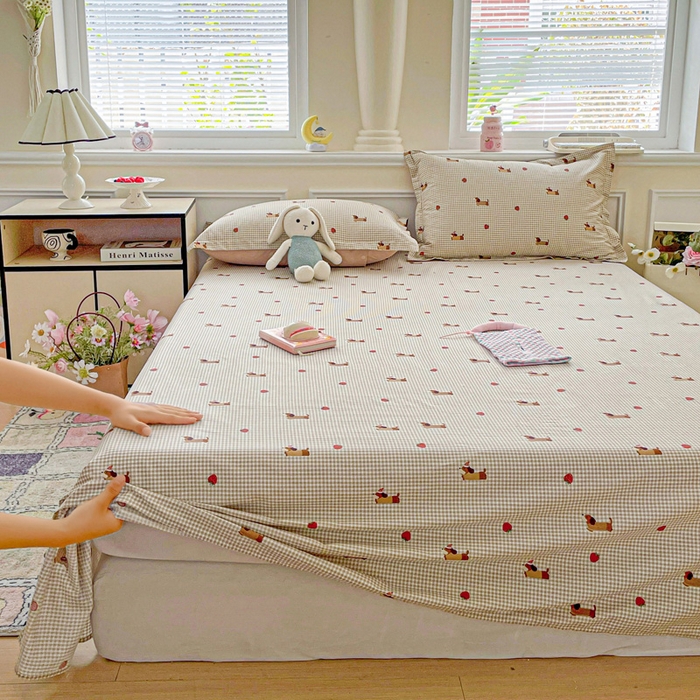 91家纺网 家纺一手货源 找家纺 卡普家居 2025新款全棉印花A版床单 快乐追梦