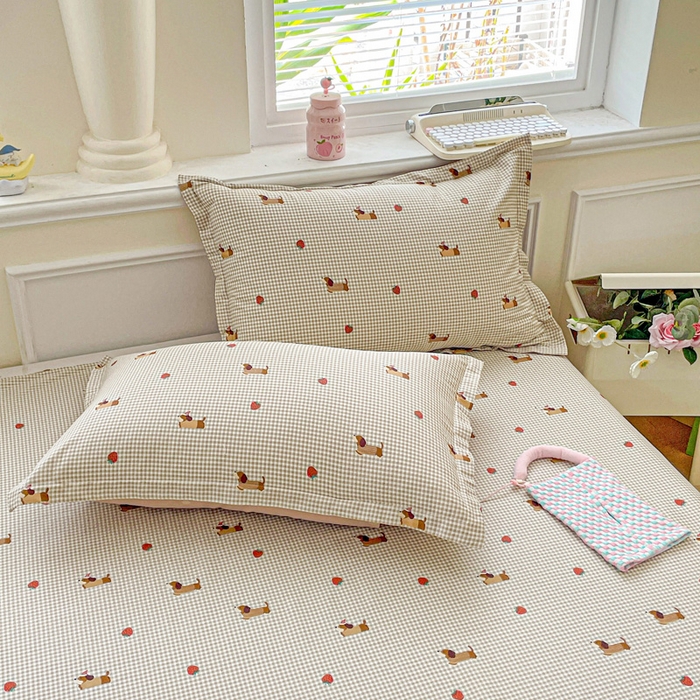 91家纺网 家纺一手货源 找家纺 卡普家居 2025新款全棉印花A版床单 快乐追梦