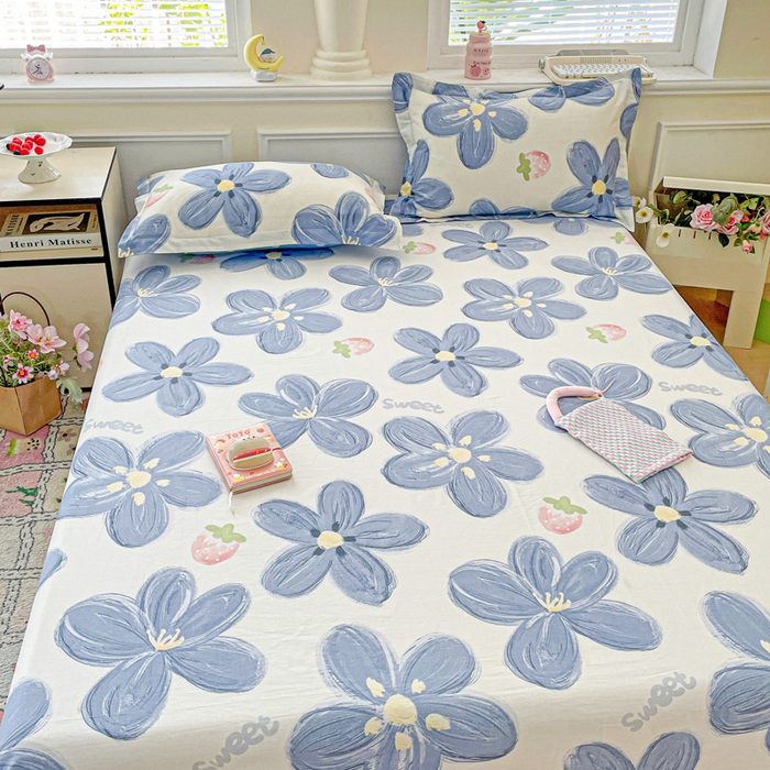 91家纺网 家纺一手货源 找家纺 卡普家居 2025新款全棉印花A版床单 蓝色甜心