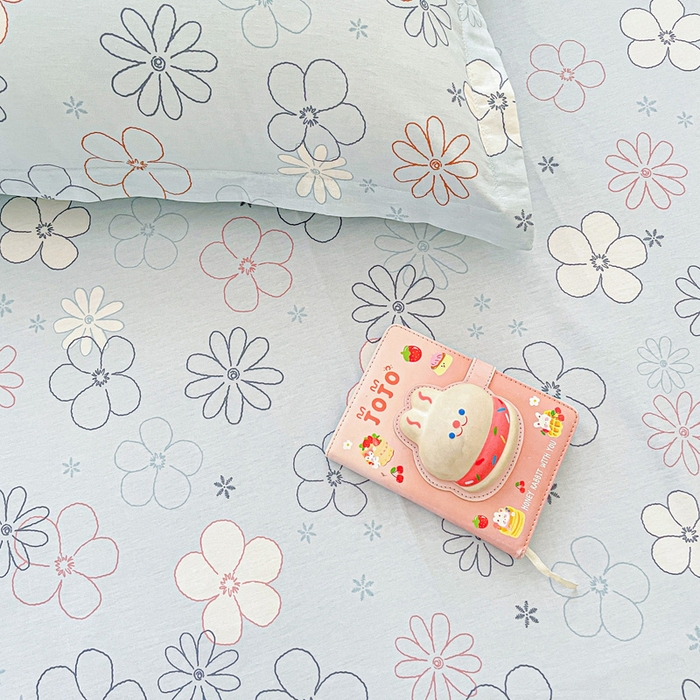 91家纺网 家纺一手货源 找家纺 卡普家居 2025新款全棉印花A版床单 漫日夏花