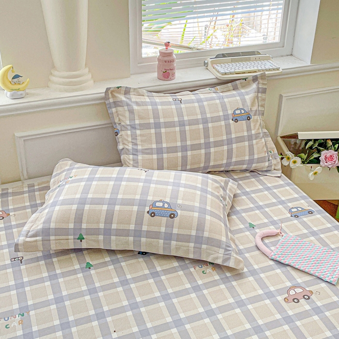 91家纺网 家纺一手货源 找家纺 卡普家居 2025新款全棉印花A版床单 小汽车