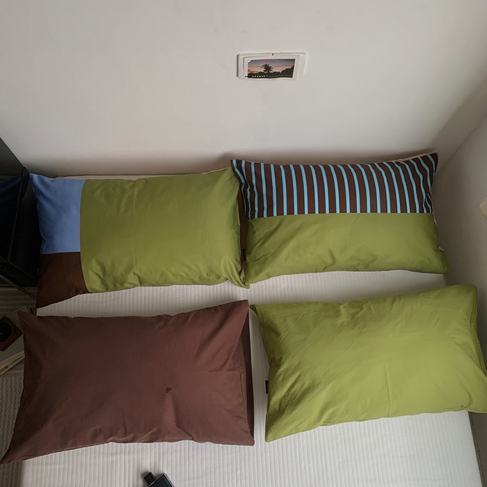 91家纺网 家纺一手货源 找家纺 柚可家居 2025新款40支13372多彩单枕套-枕套二 咖色