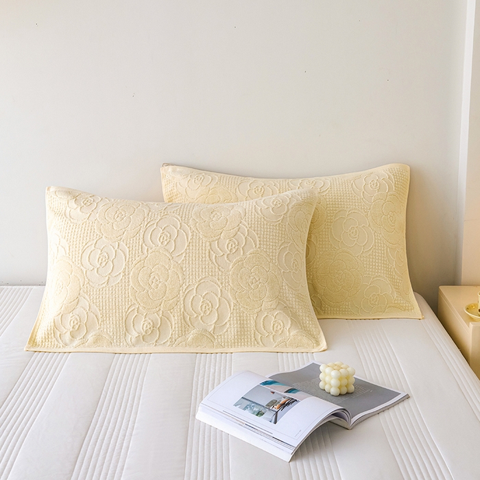 91家纺网 家纺一手货源 找家纺 悦然毛巾被 2025新款全棉纯棉老式枕巾毛圈款 玫瑰物语米白