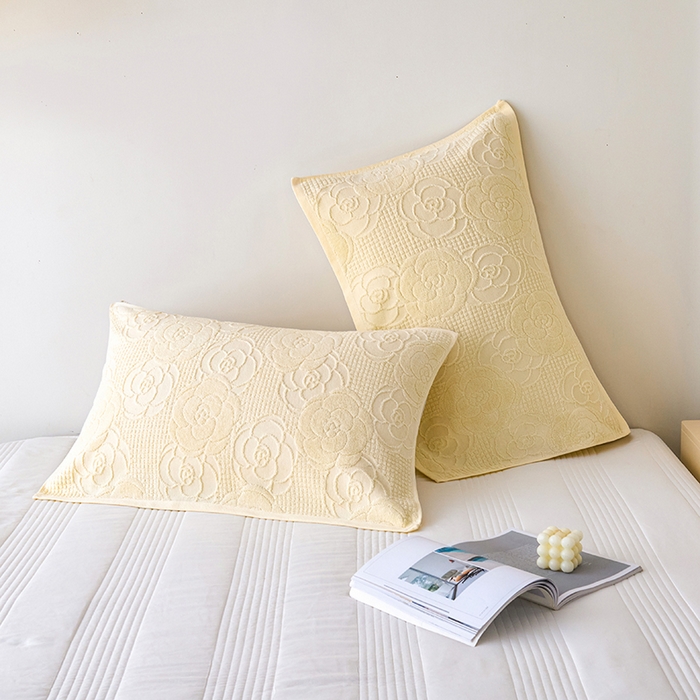 91家纺网 家纺一手货源 找家纺 悦然毛巾被 2025新款全棉纯棉老式枕巾毛圈款 玫瑰物语米白