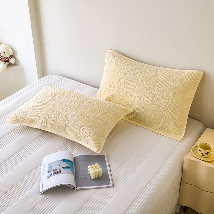 91家纺网 家纺一手货源 找家纺 悦然毛巾被 2025新款全棉纯棉老式枕巾毛圈款 玫瑰物语米白