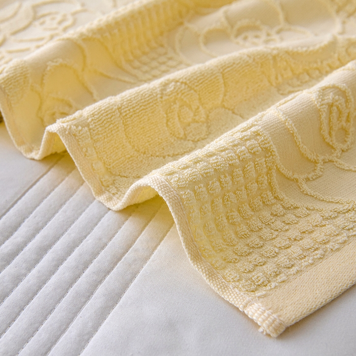 91家纺网 家纺一手货源 找家纺 悦然毛巾被 2025新款全棉纯棉老式枕巾毛圈款 玫瑰物语米白