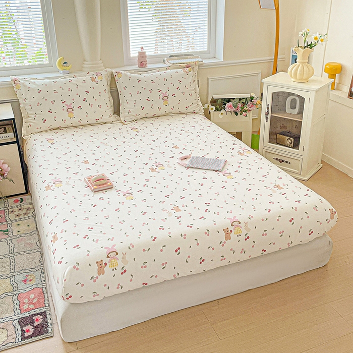 91家纺网 家纺一手货源 找家纺 卡普二店 2025新款全棉印花A版床笠 花季少女