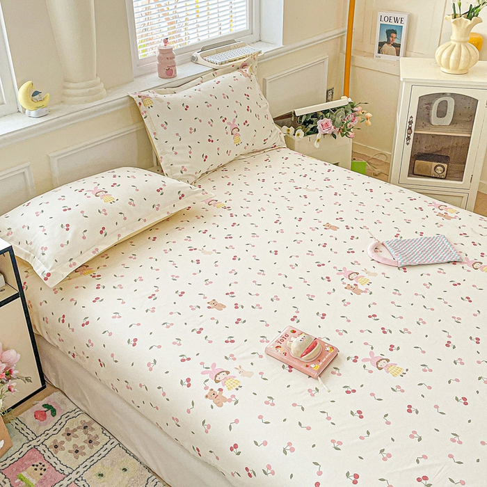 91家纺网 家纺一手货源 找家纺 卡普二店 2025新款全棉印花A版床笠 花季少女