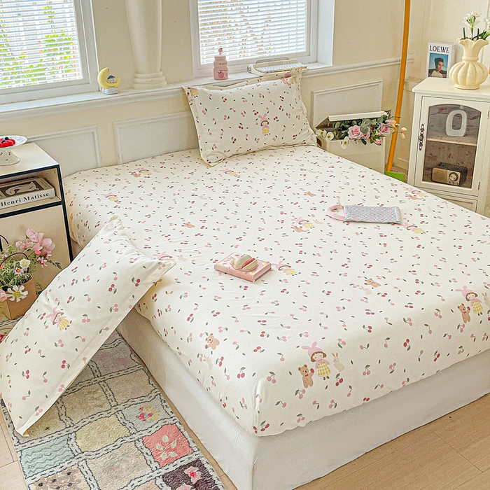 91家纺网 家纺一手货源 找家纺 卡普二店 2025新款全棉印花A版床笠 花季少女