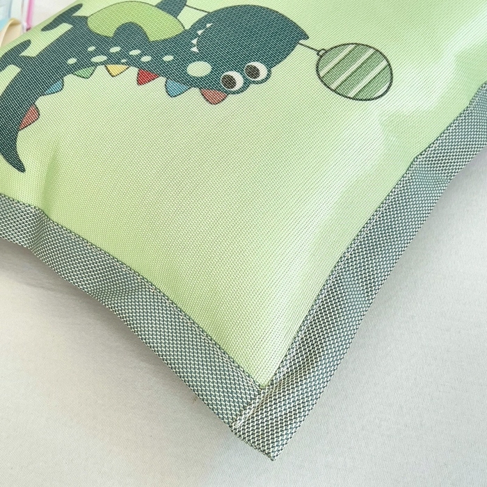 91家纺网 家纺一手货源 找家纺 梵赫 2025新款大版儿童冰丝枕套幼儿园枕套 俏皮恐龙