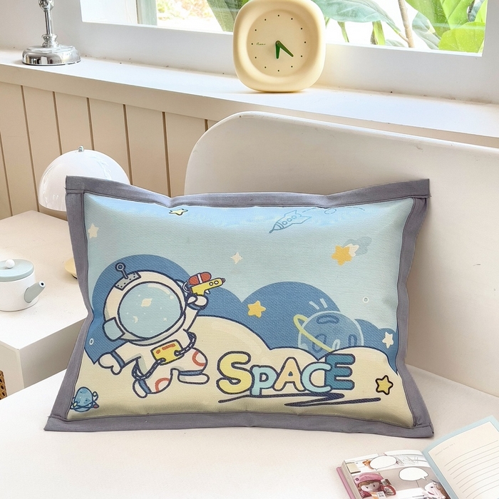 91家纺网 家纺一手货源 找家纺 梵赫 2025新款大版儿童冰丝枕套幼儿园枕套 星际旅行