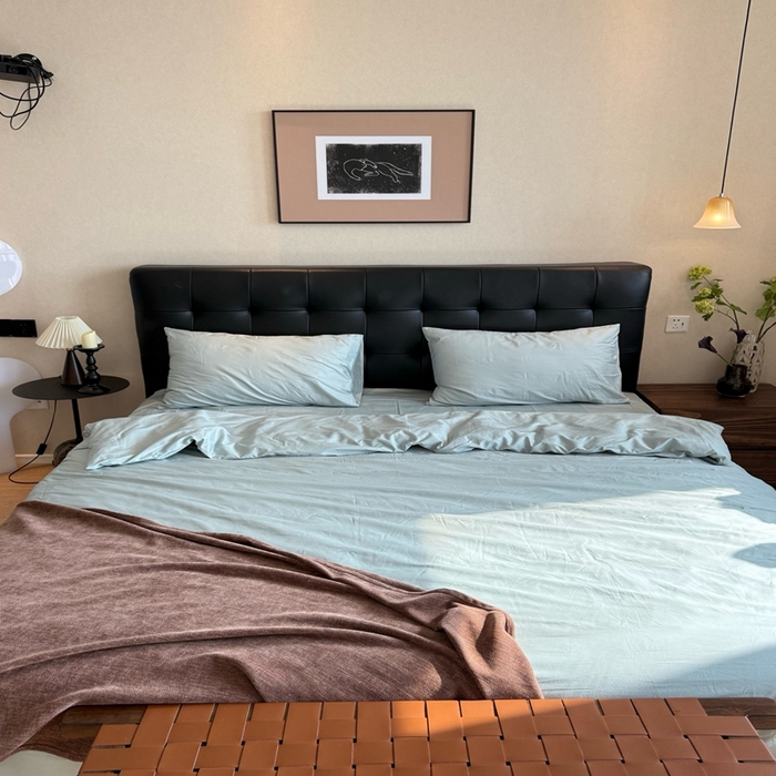 91家纺网 家纺一手货源 找家纺 芯氧 2025新款亚朵星球纯色全棉四件套 静湖蓝