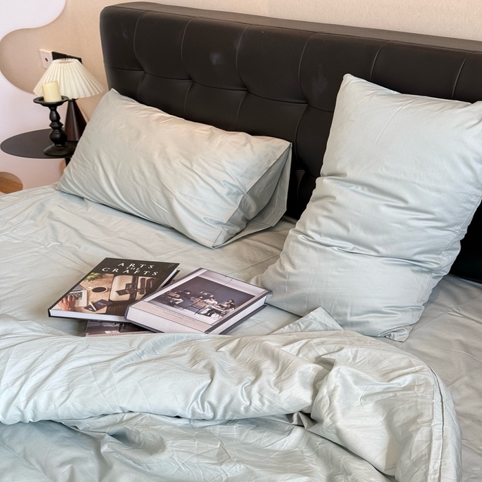 91家纺网 家纺一手货源 找家纺 芯氧 2025新款亚朵星球纯色全棉四件套 静湖蓝