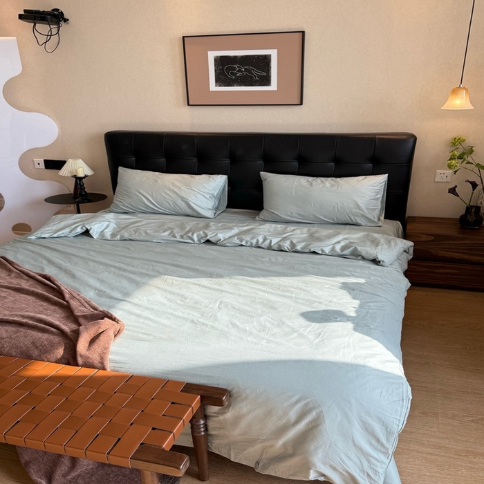 91家纺网 家纺一手货源 找家纺 芯氧 2025新款亚朵星球纯色全棉四件套 静湖蓝