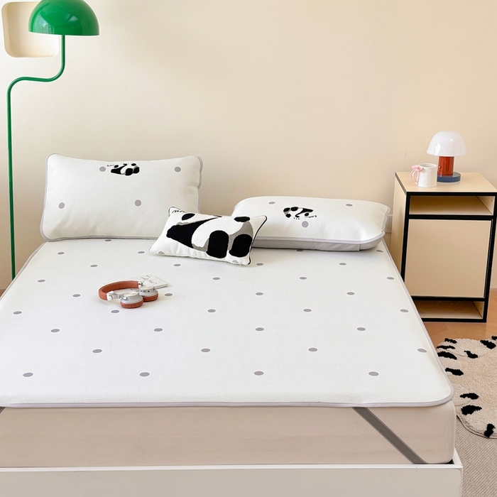 91家纺网 家纺一手货源 找家纺 （总）禧禾 2025新款A类7A抗菌600D冰丝数码印花刺绣凉席席子-熊猫趴趴