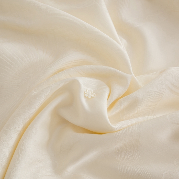 91家纺网 家纺一手货源 找家纺 2025新款SUN YOUNG系列高端蚕丝被【尚云锦纯蚕丝春秋被】 尚云锦白色