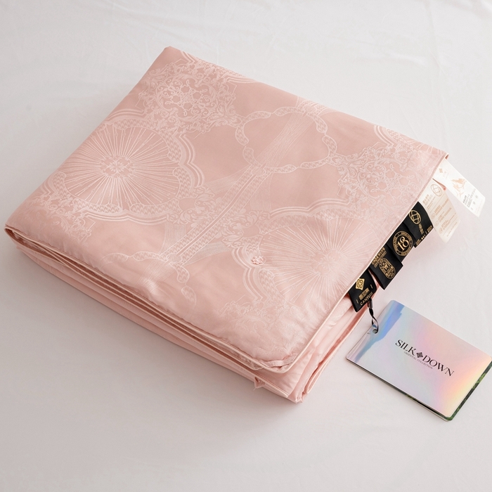 91家纺网 家纺一手货源 找家纺 2025新款SUN YOUNG系列高端蚕丝被【尚云锦纯蚕丝春秋被】 尚云锦粉色