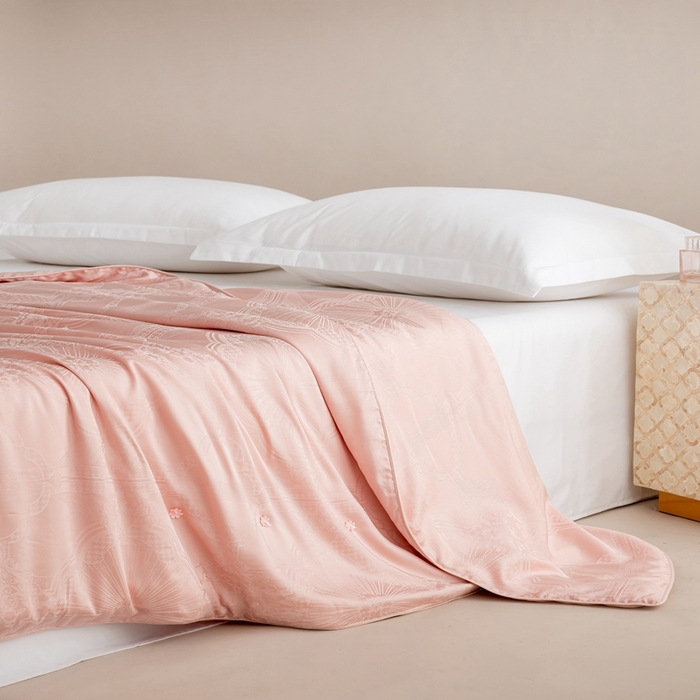 91家纺网 家纺一手货源 找家纺 2025新款SUN YOUNG系列高端蚕丝被【尚云锦纯蚕丝春秋被】 尚云锦粉色