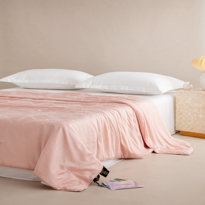 91家纺网 家纺一手货源 找家纺 2025新款SUN YOUNG系列高端蚕丝被【尚云锦纯蚕丝春秋被】 尚云锦粉色