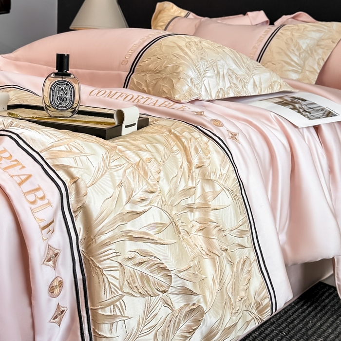 91家纺网 家纺一手货源 找家纺 帝王家纺 2025新款浮雕刺绣水洗天丝真丝夏被四件套冰丝三件套单夏被夏季直播 玉叶金枝—桃粉