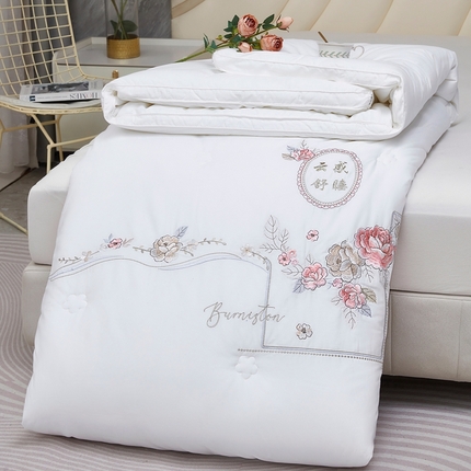 仲旺居家纺 2025新款60s婚庆被绣花冬被全棉冬被立体边被子被芯四季被春秋被 白色